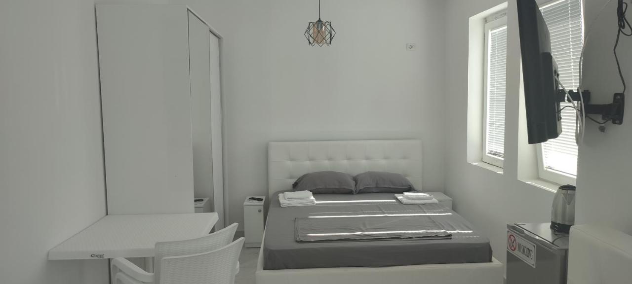 Golem Apartment Eksteriør bilde