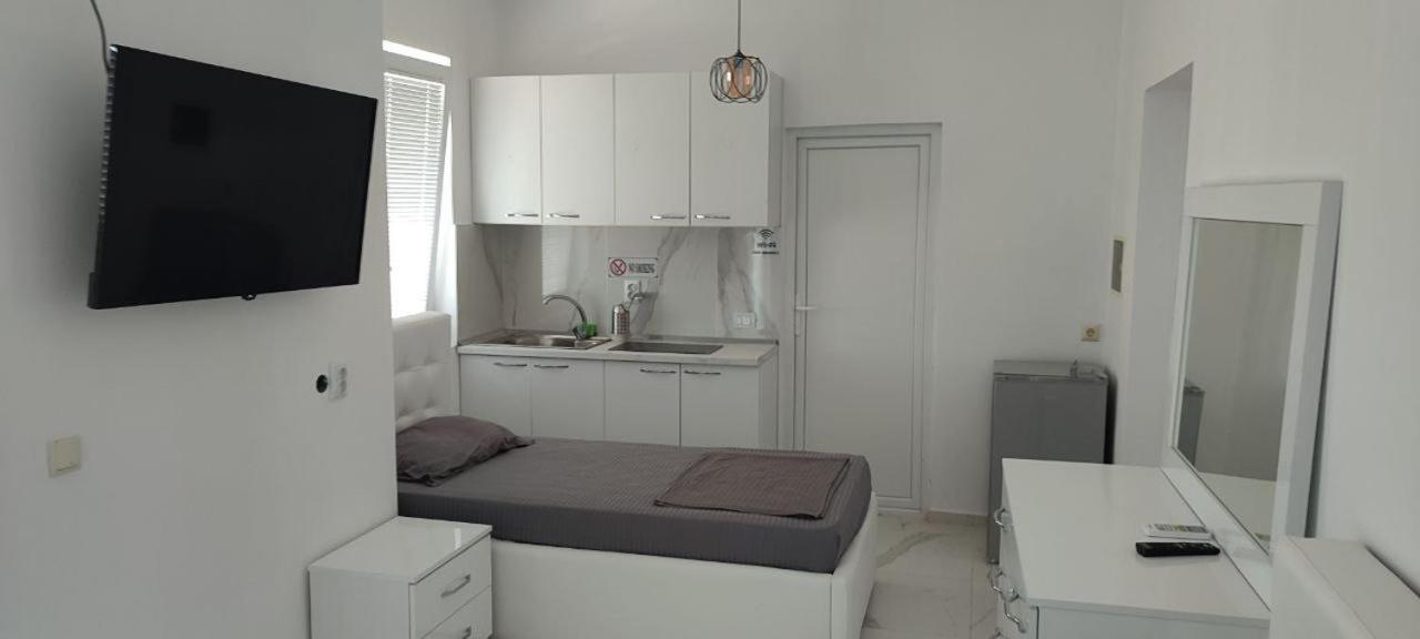 Golem Apartment Eksteriør bilde