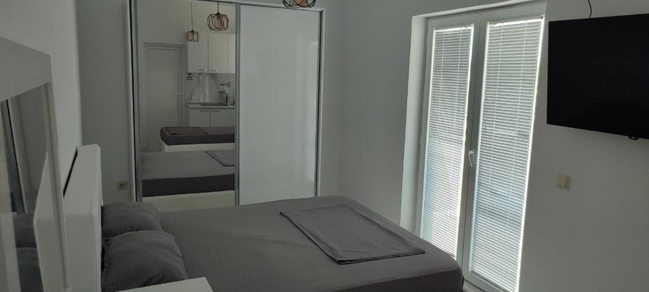 Golem Apartment Eksteriør bilde
